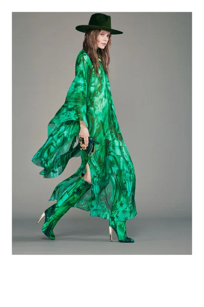 Look 15